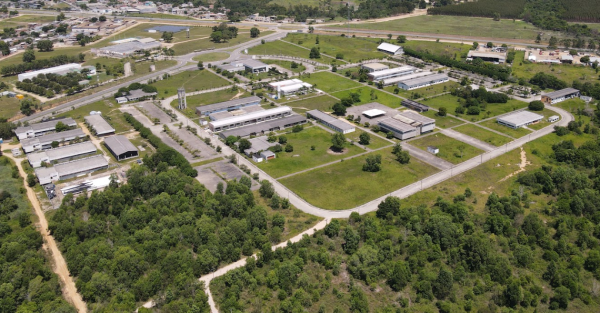 foto aérea do campus da Ufes em São Mateus mostrando prédios e áreas verdes