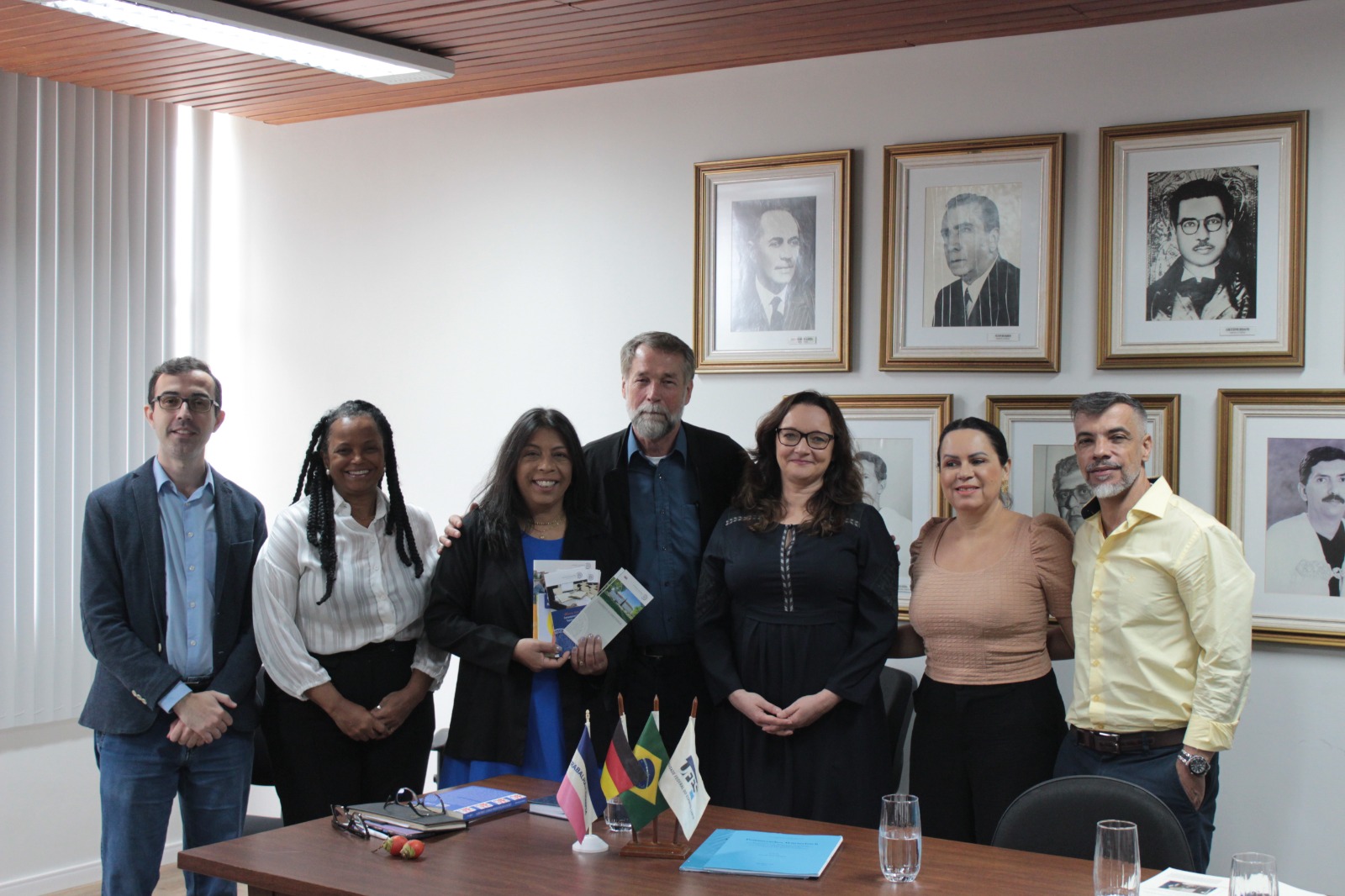 Felipe Guimarães, Patrícia Rufino, Sonia Lopes, Erineu  Foerste, Ulrike Stern, Regina de Alcântara e Reginaldo Sobrinho em reunião sobre inclusão do povo pomerano