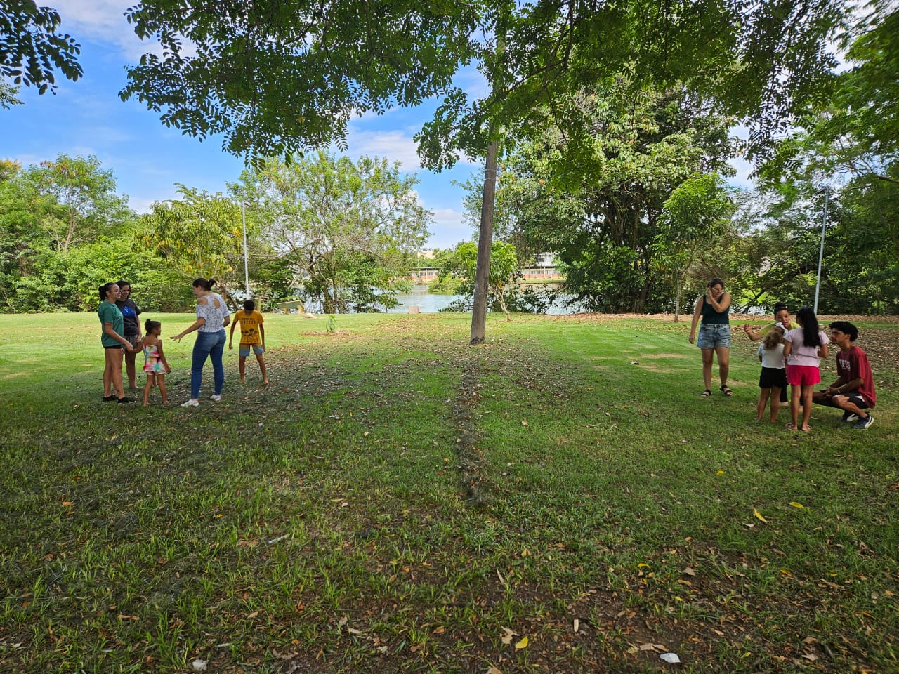 Crianças participando da Colônia de Férias