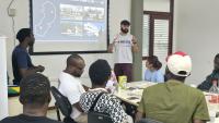 Equipe da SRI realiza apresentação para estudantes estrangeiros