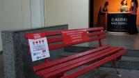 Foto do banco vermelho