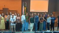 Foto dos professores que participaram da formação no auditório do Ceunes