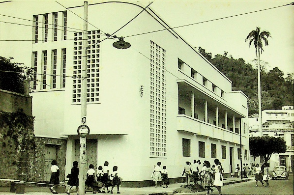 Colégio do Carmo, no Centro de Vitória, onde provisoriamente funcionou a Reitoria da Universidade na década de 1960