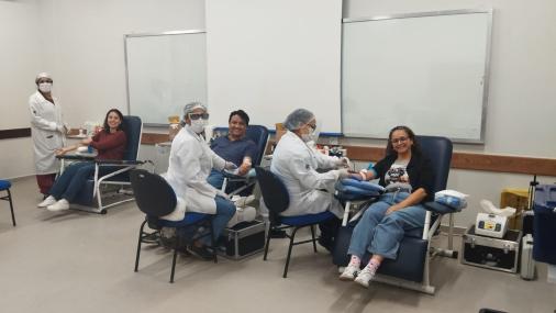 Ação de doação de sangue mobiliza comunidade universitária na Semana do Servidor